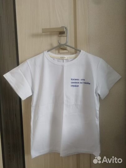 Футболка женская с вышивкой новая S