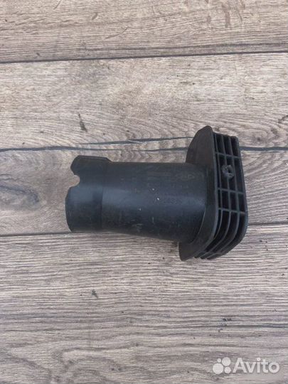Патрубок Renault Laguna 1.9