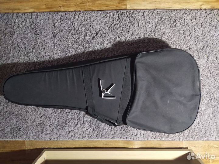 Продам гитару Hohner HC-06