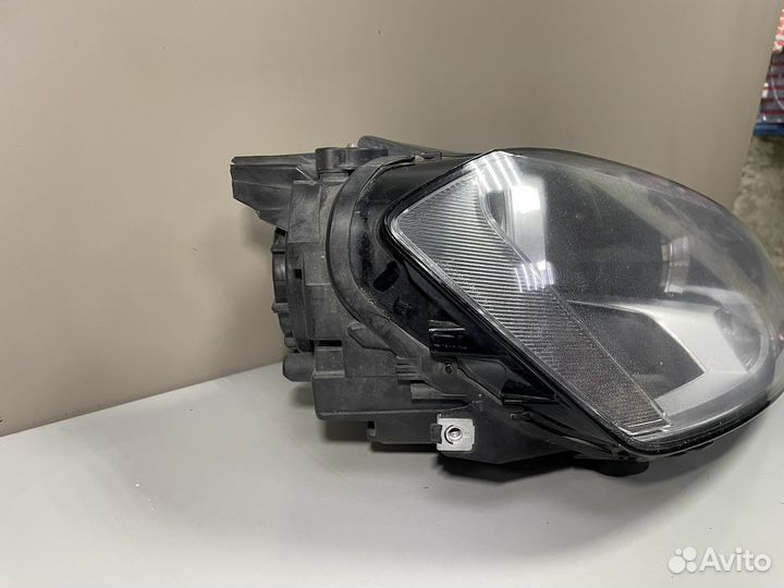 Фара правая Фольксваген Гольф 7