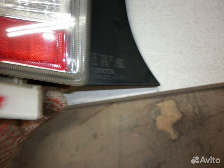 Фонарь Toyota Prius 30 2010 1.8