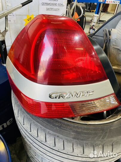 Задние фары Toyota Mark 2 110