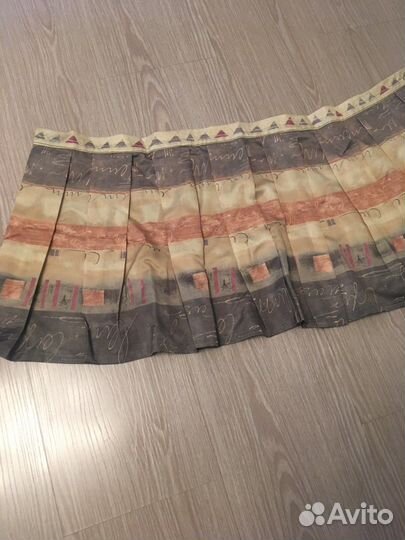 Штора с ламбрекеном и подхватом для шторы