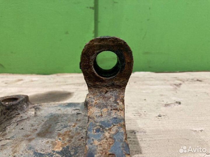 Кронштейн балки KAMAZ 5490-S5