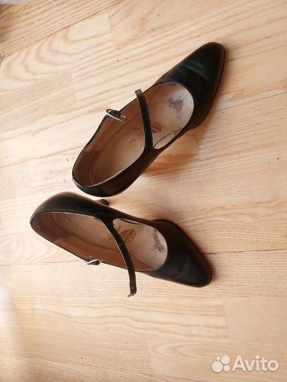 Винтажные кожаные туфли Югославия
