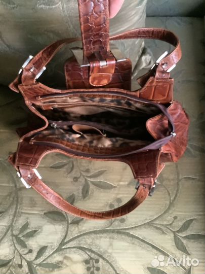 Продаю сумку Prada