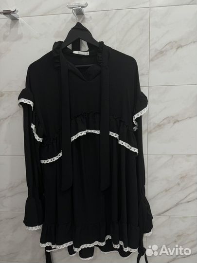 Платье черное