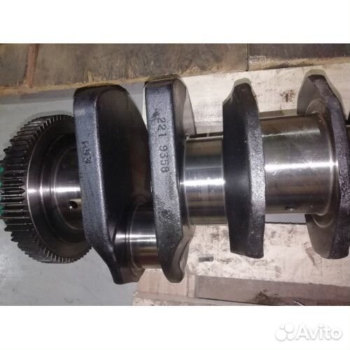 Коленчатый вал 3370201