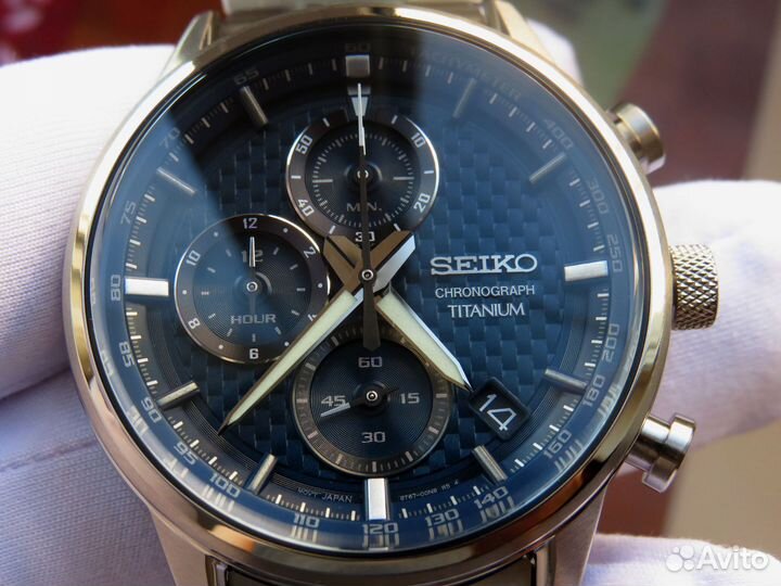 Титановые часы Seiko с изогнутым стеклом