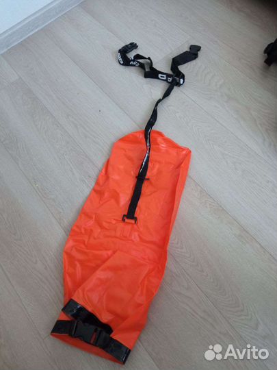 Буй безопасности для плавания (гермомешок) head