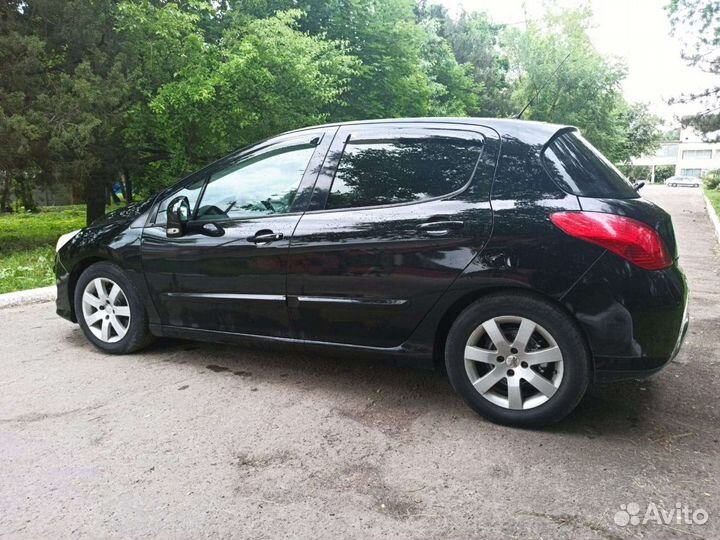 Peugeot 308 1.6 AT, 2010, 165 000 км