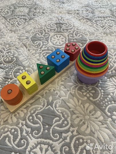 Развивающие игрушки для малышей