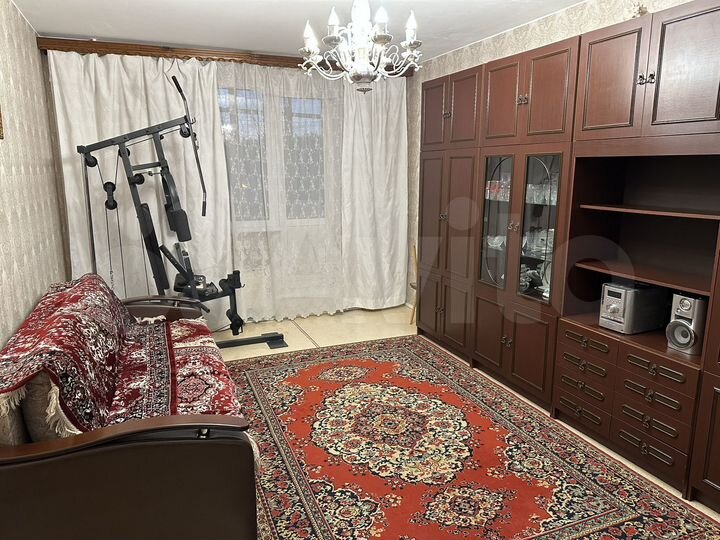 2-к. квартира, 54 м², 3/14 эт.