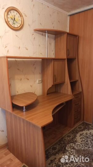 Компьютерный стол