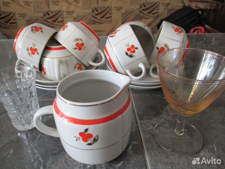 Перламутровый чайный сервиз и другие, СССР