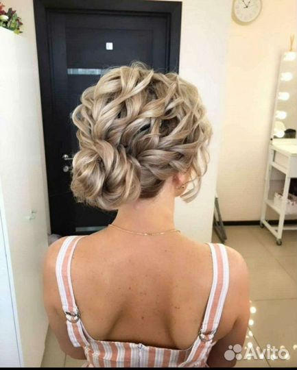 Макияж и создание причёски