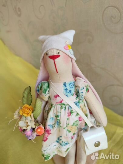 Кукла тильда зайчик