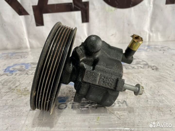 Насос гидроусилителя Opel Astra F хетчбек X16SZ