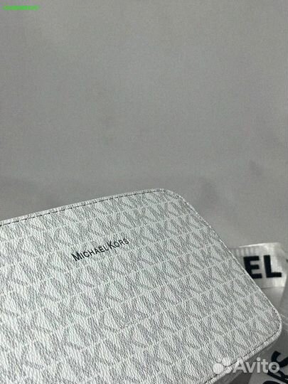 Michael Kors: идеальная женская сумка через плечо