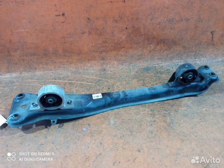 Подрамник передний Nissan Bluebird sylphy FG10