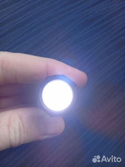 Фонарик светодиодный аккумуляторный