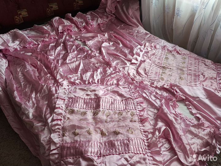 Шторы с ламбрекеном и наволочками