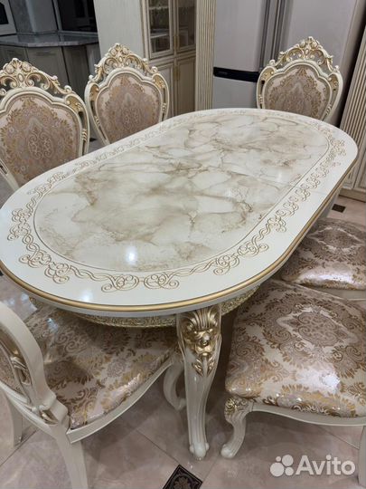 Стол кухонный раздвижной и Стулья