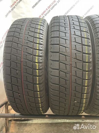 Bridgestone Blizzak Revo2 215/60 R17 92M