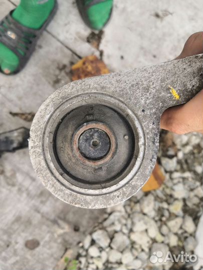 Запчасти на премьера нисан