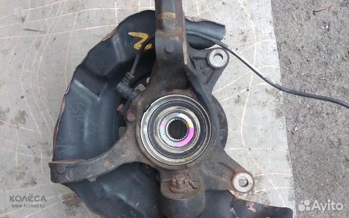Цапфа правая левая для Toyota Camry V50 2011