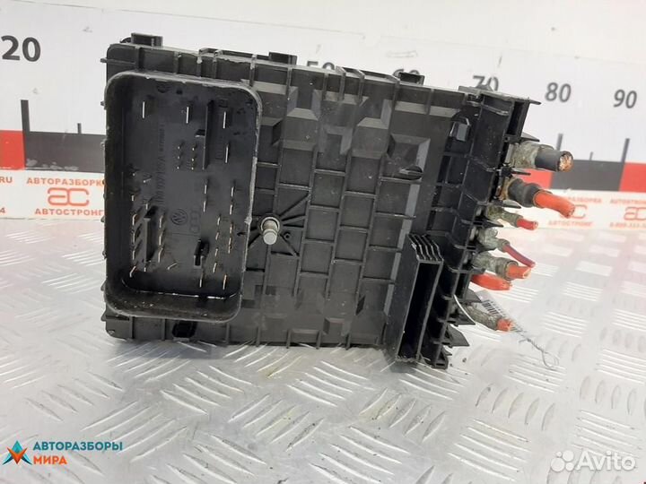 Блок предохранителей Volkswagen Golf 5 2007