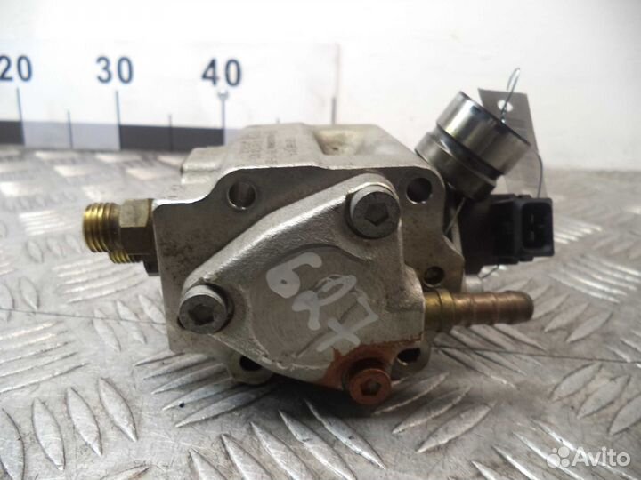 Насос топливный (тнвд) BMW 7-Series