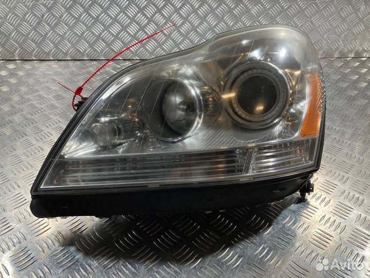 Фара левая Mercedes-Benz GL-Класс X164 рест. 2011