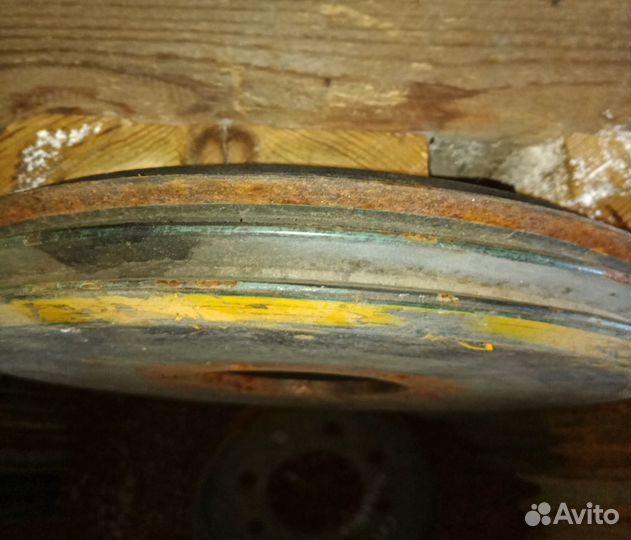 Демпфер двигателя Volvo F