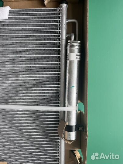 LR110621 радиатор кондиционера
