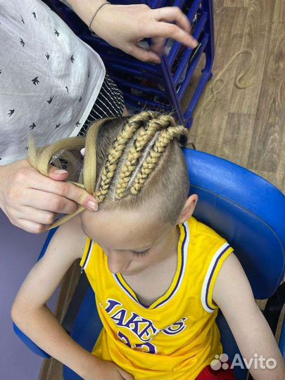 Модель на афроплетение