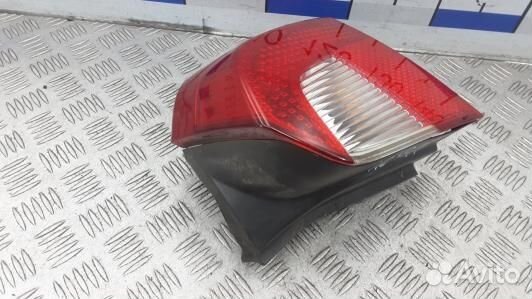 Фонарь задний правый volvo V70 3 (KBG04MY01)