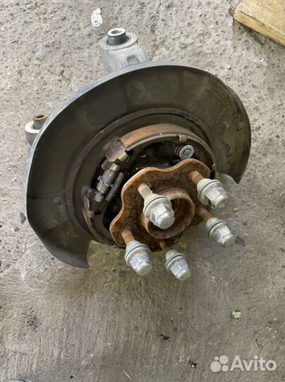 Задние кулаки nissan fuga y51