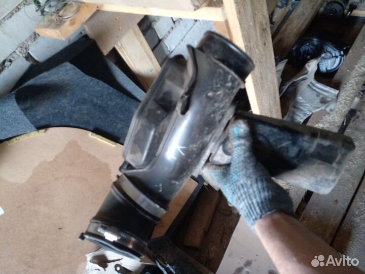 Патрубок воздушного фильтра Infiniti FX35