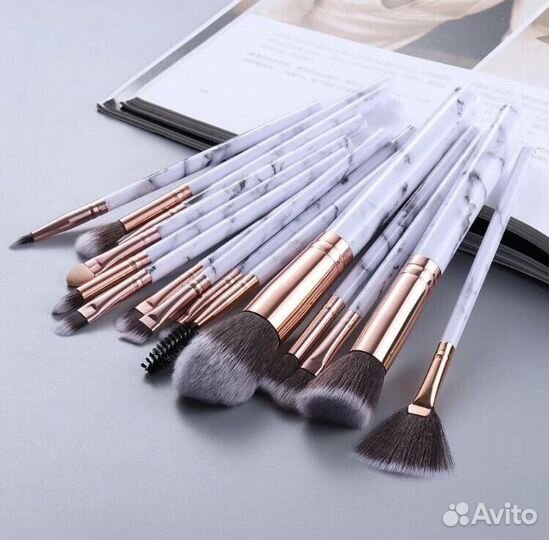 Набор профессиональный кистей для макияжа Мрамор