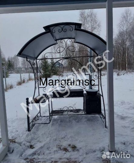 Мангал с крышей
