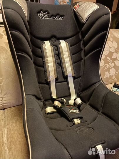 Фирменое детское автокресло Chicco 0-18кг