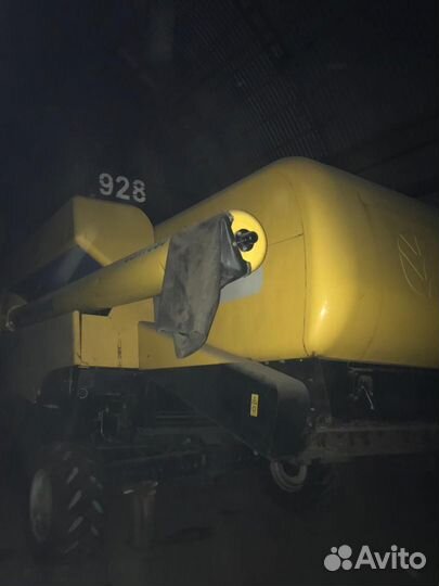 Комбайн New Holland CSX 7080, 2008