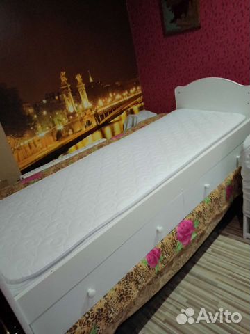 Односпальная кровать