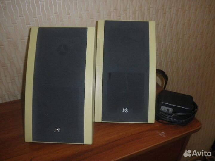 Полочные/напольные компьютерные колонки JS