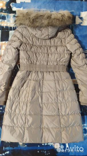 Пуховик женский 42-44 шапка и шарф в подарок