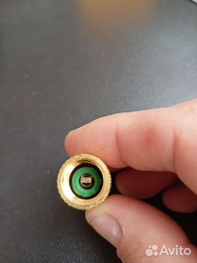 Штуцер для заправки кондиционеров