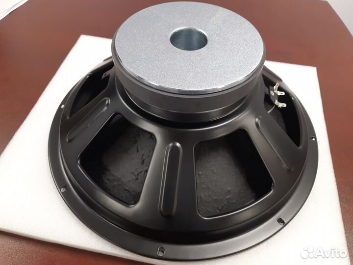 Нч-сч динамик про alfa 15wf75ty 380Вт новый