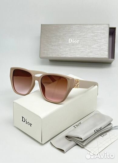 Солнцезащитные очки Christian Dior