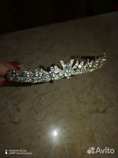 Колье, серьги и диадема, браслет